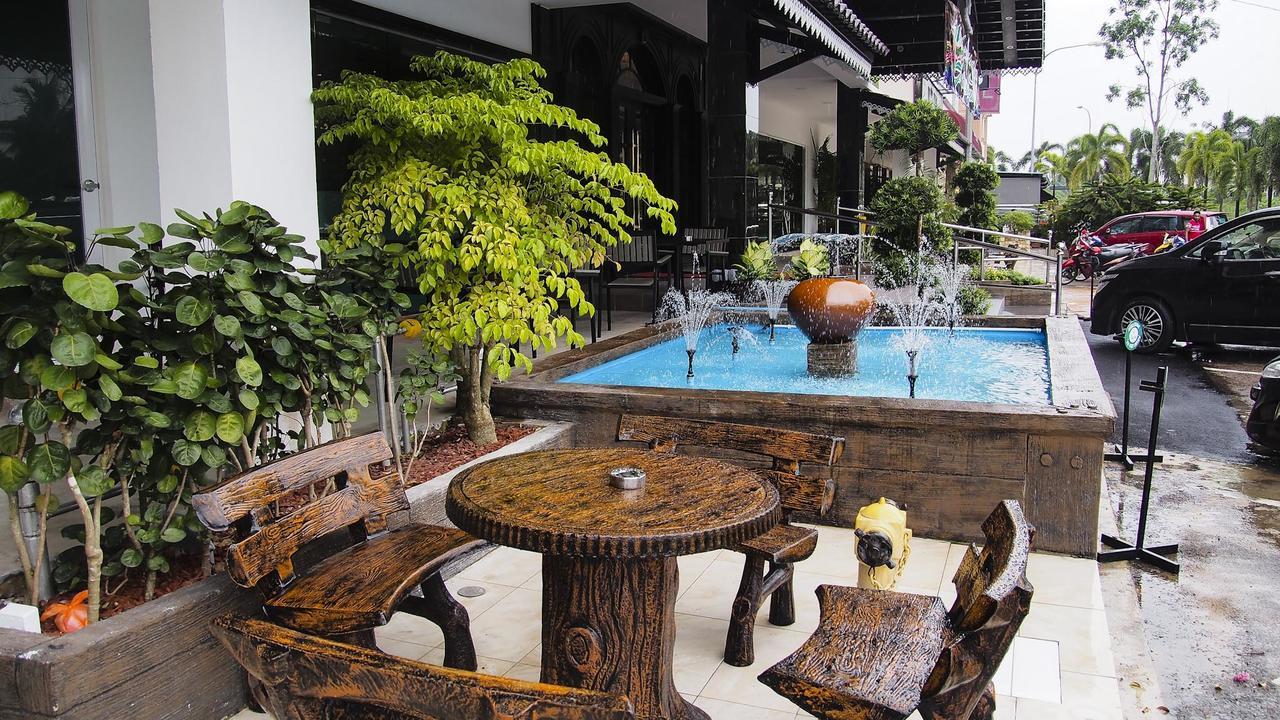 7 Heaven Boutique Hotel Pasir Gudang Extérieur photo