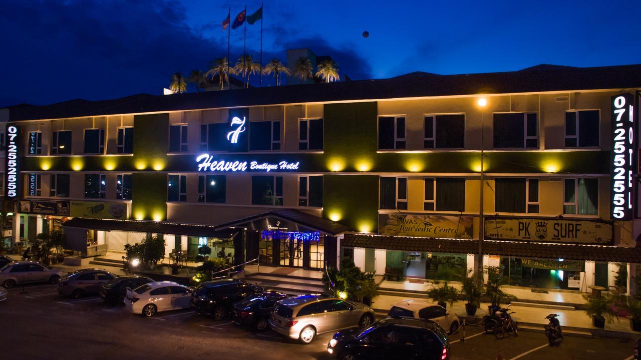 7 Heaven Boutique Hotel Pasir Gudang Extérieur photo